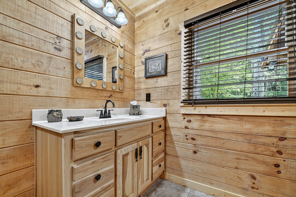 656/626 Newberry Drive