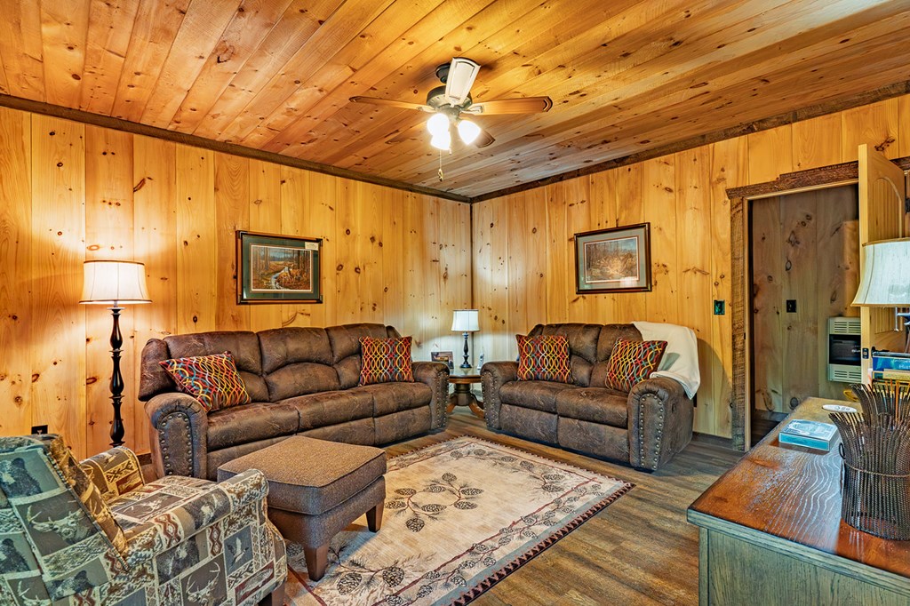 4527 Gates Chapel Road