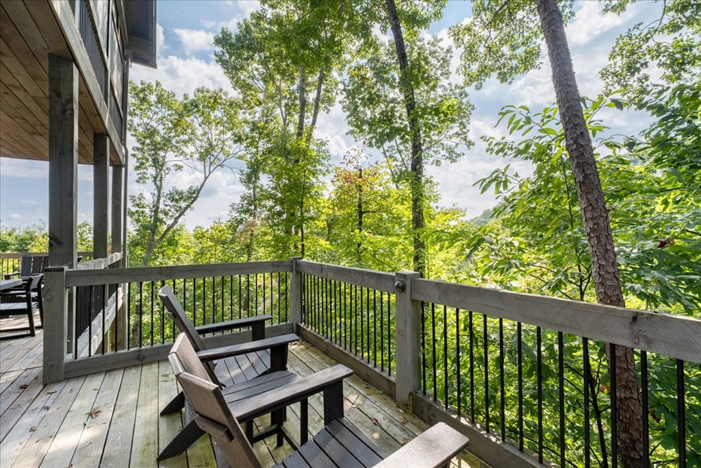 207 Utana Bluffs Trail