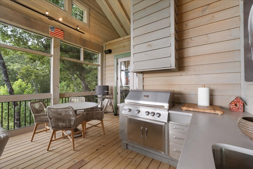 207 Utana Bluffs Trail