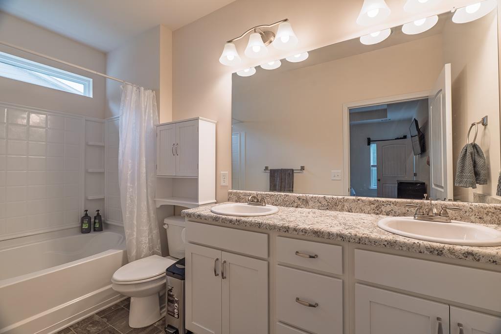 1411 NW Red Hill Drive