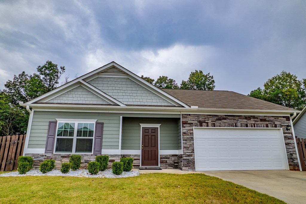 1411 NW Red Hill Drive