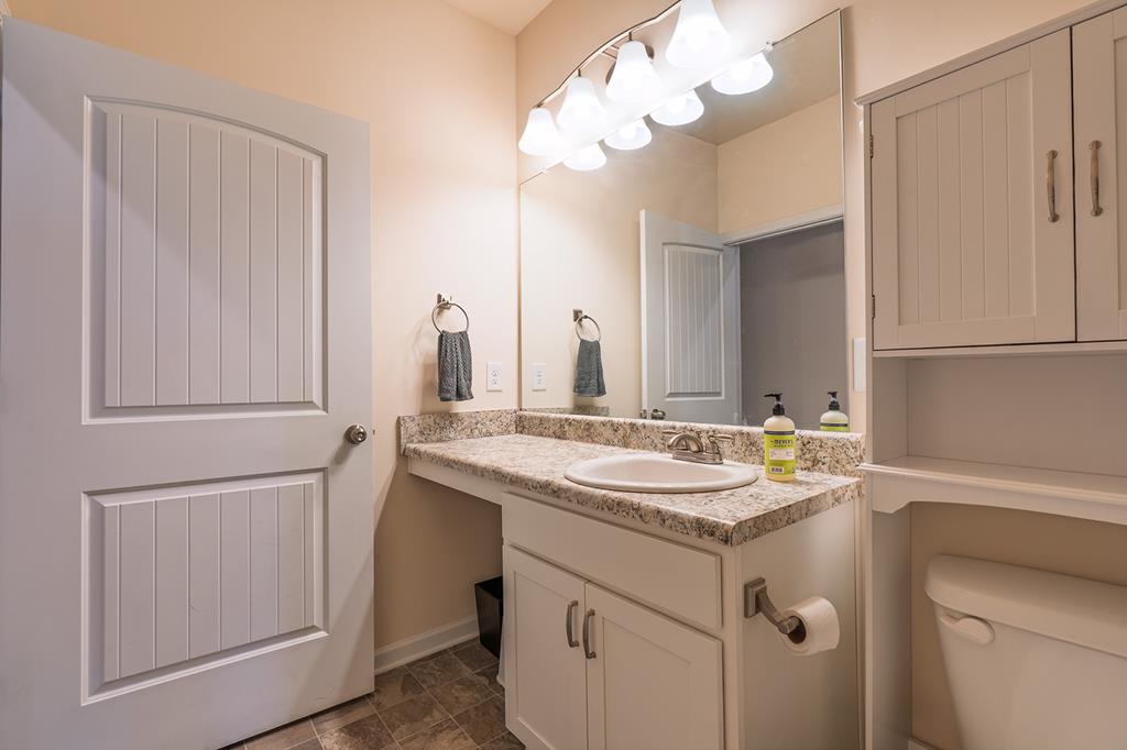 1411 NW Red Hill Drive