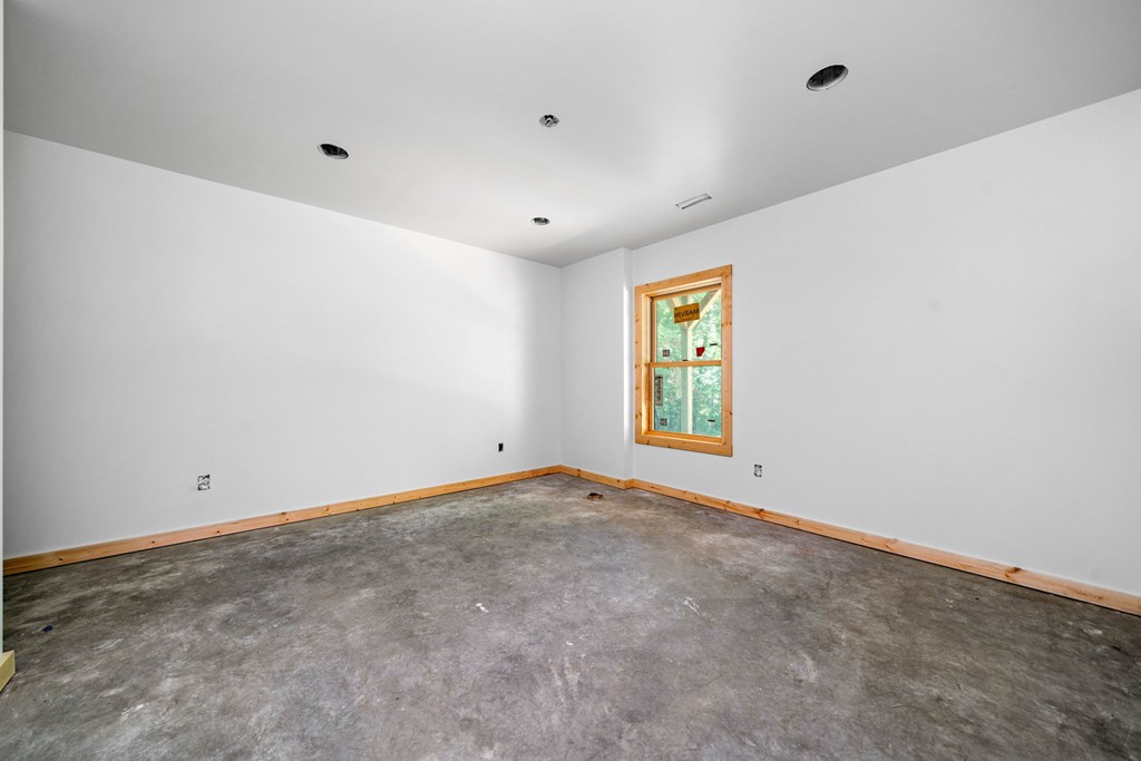 641 Bryant Farm Lane