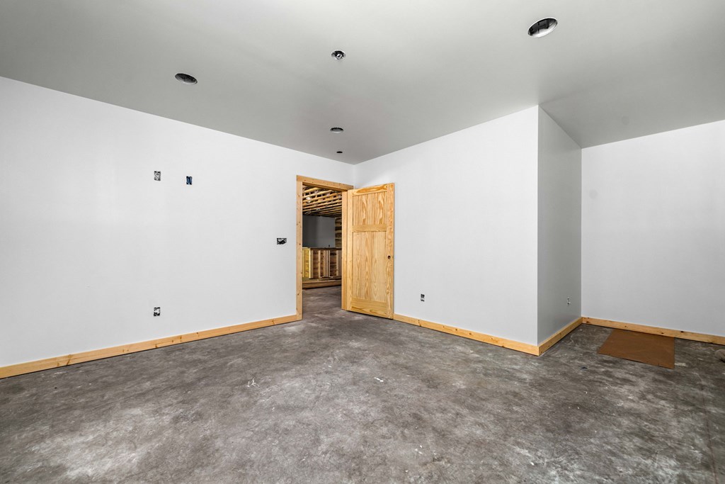 641 Bryant Farm Lane