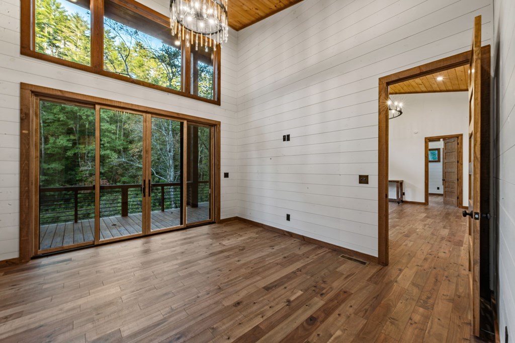 212 Fish Tale Cove