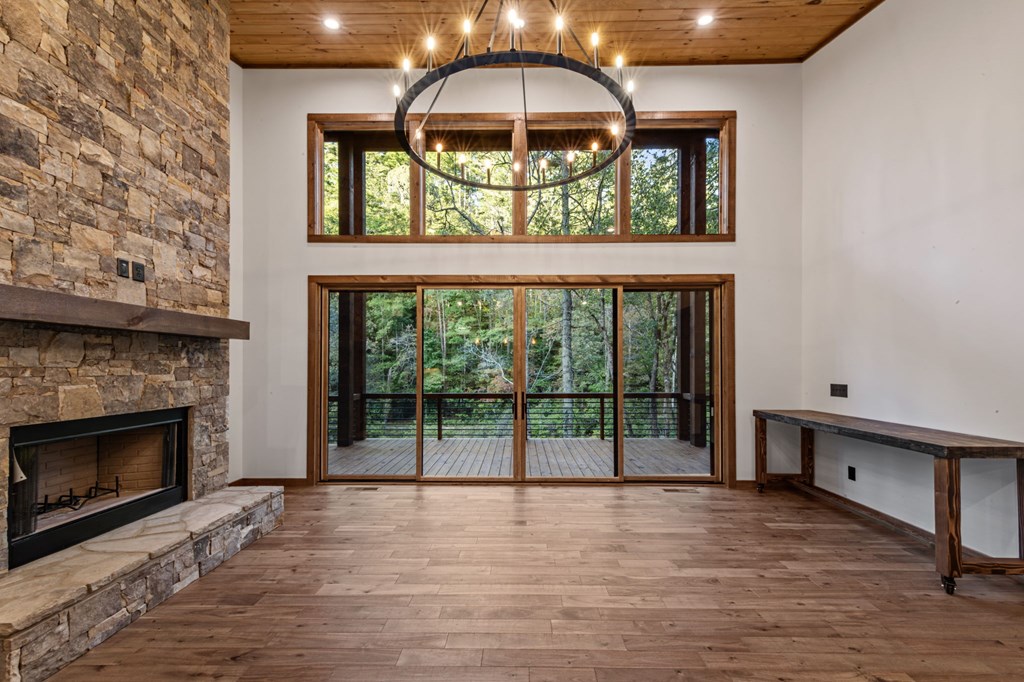 212 Fish Tale Cove