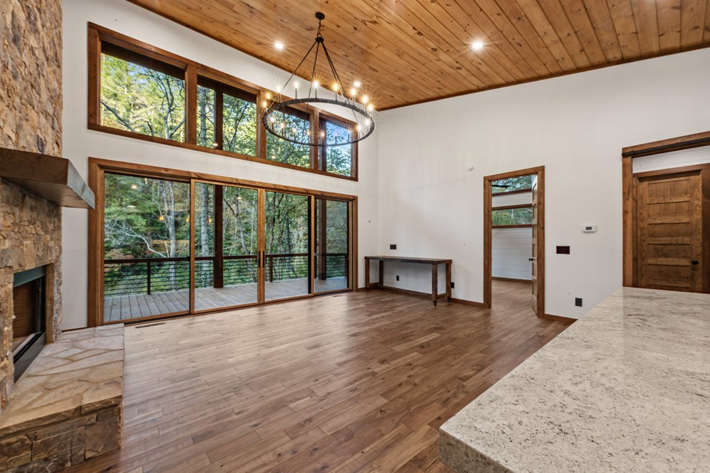 212 Fish Tale Cove