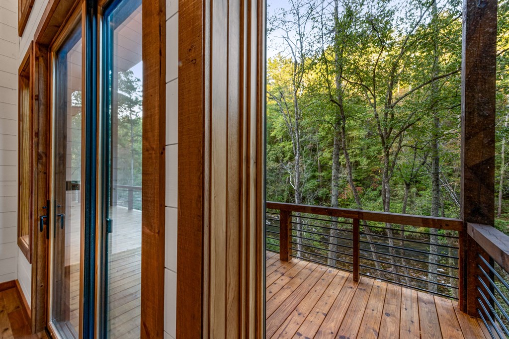 212 Fish Tale Cove