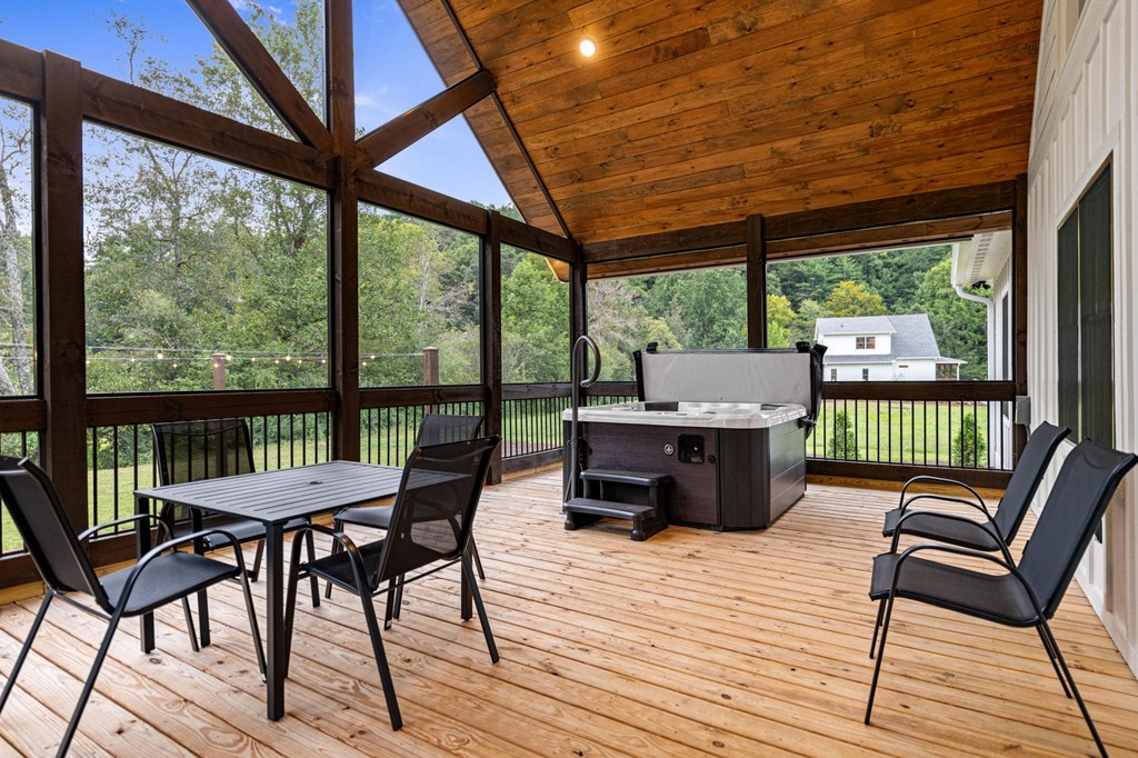 60 East Conasauga Creek