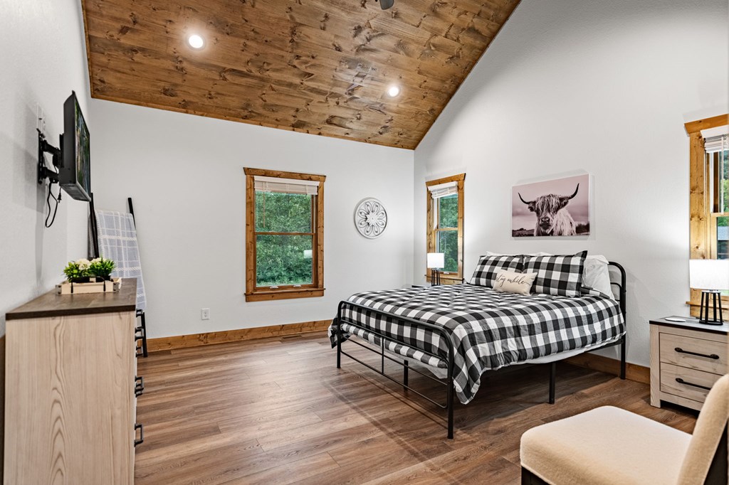 60 East Conasauga Creek