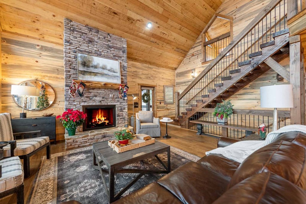 467 Skylight Drive, Blue Ridge