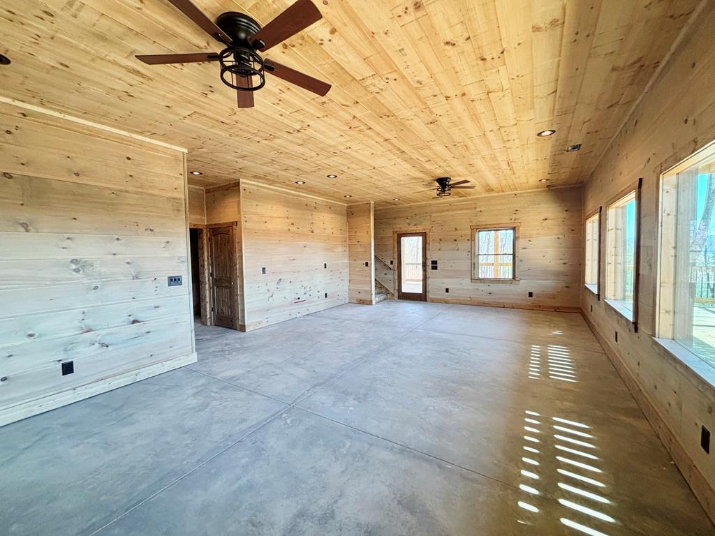 467 Skylight Drive, Blue Ridge