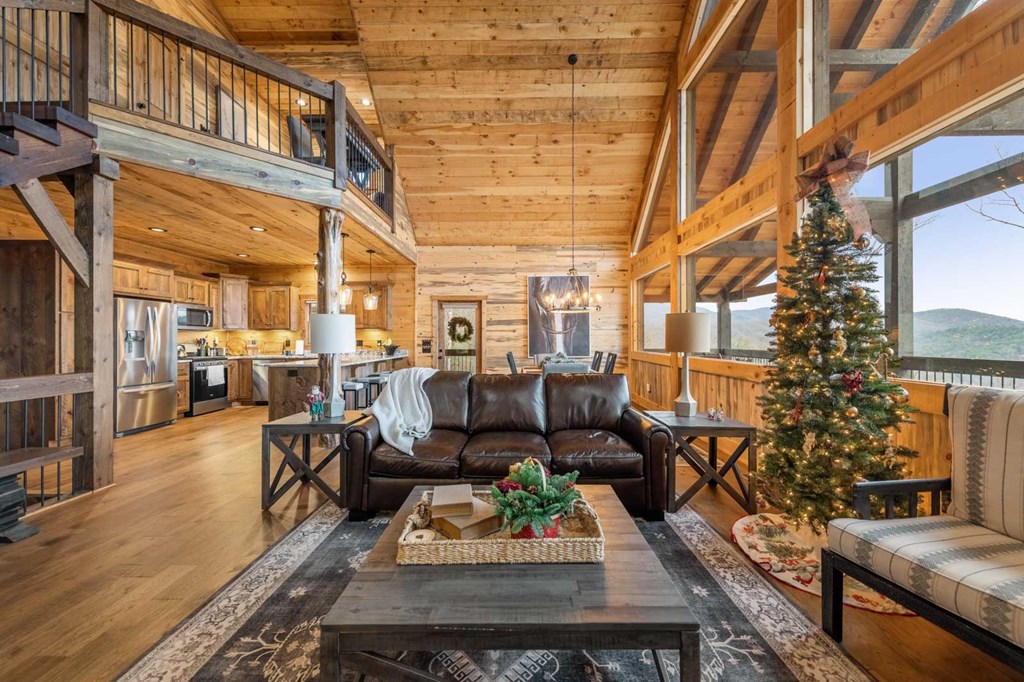 467 Skylight Drive, Blue Ridge