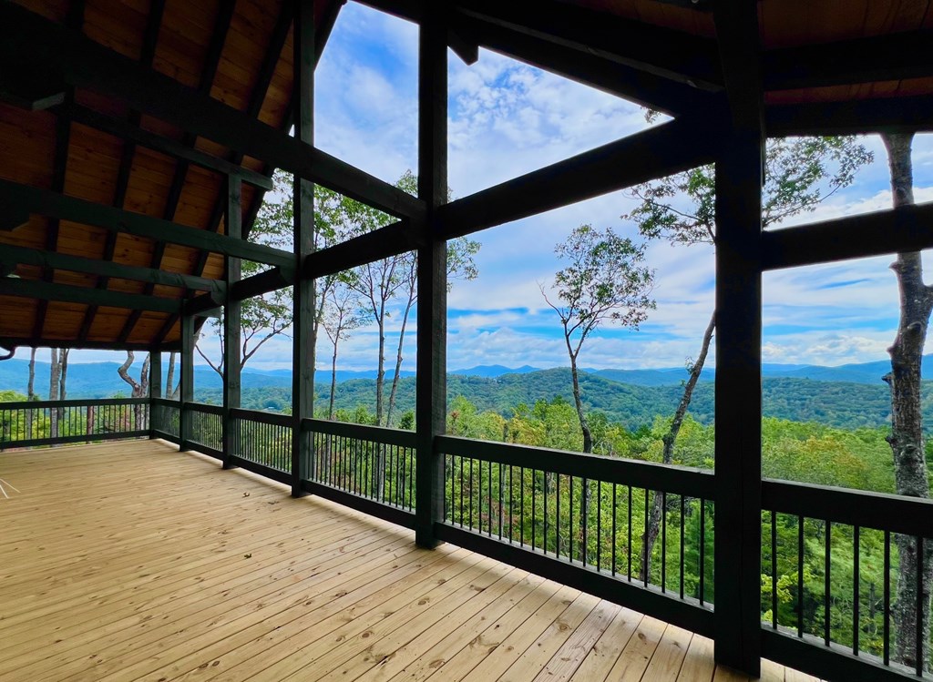 467 Skylight Drive, Blue Ridge