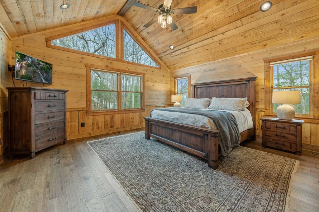 467 Skylight Drive, Blue Ridge