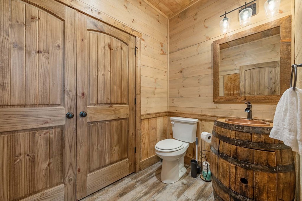 467 Skylight Drive, Blue Ridge