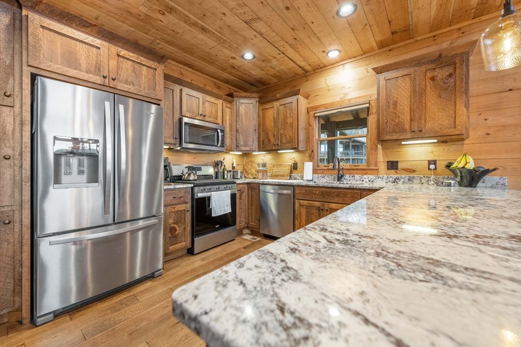 467 Skylight Drive, Blue Ridge