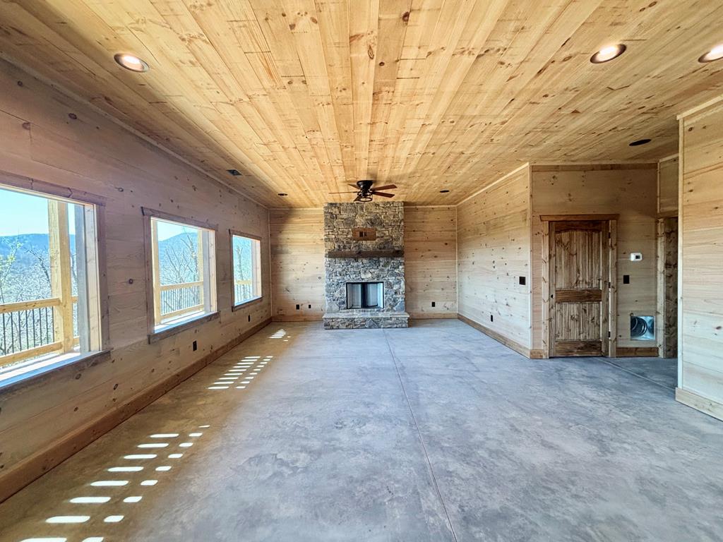 467 Skylight Drive, Blue Ridge