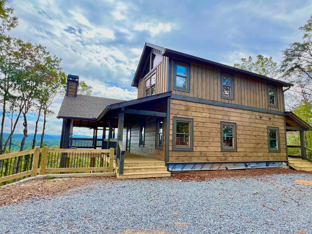 467 Skylight Drive, Blue Ridge