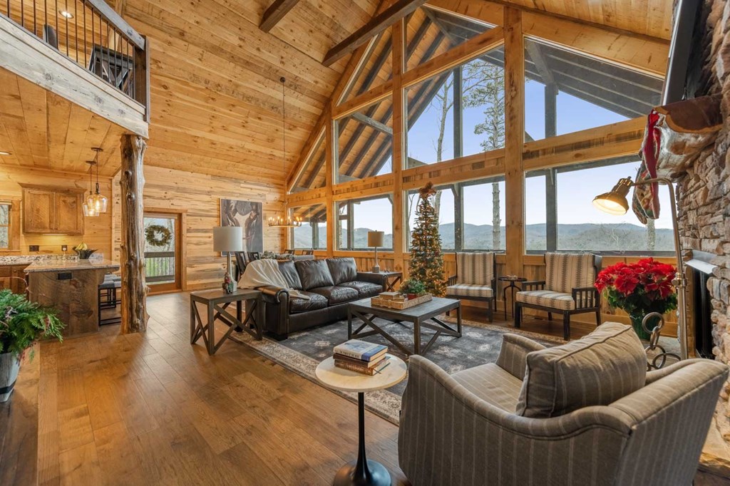 467 Skylight Drive, Blue Ridge