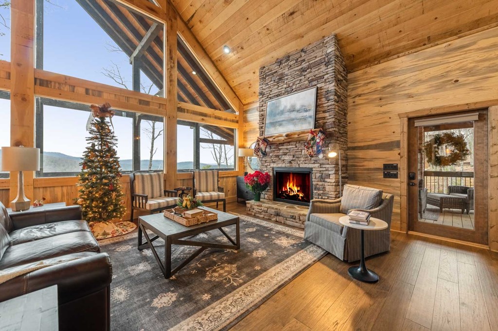 467 Skylight Drive, Blue Ridge