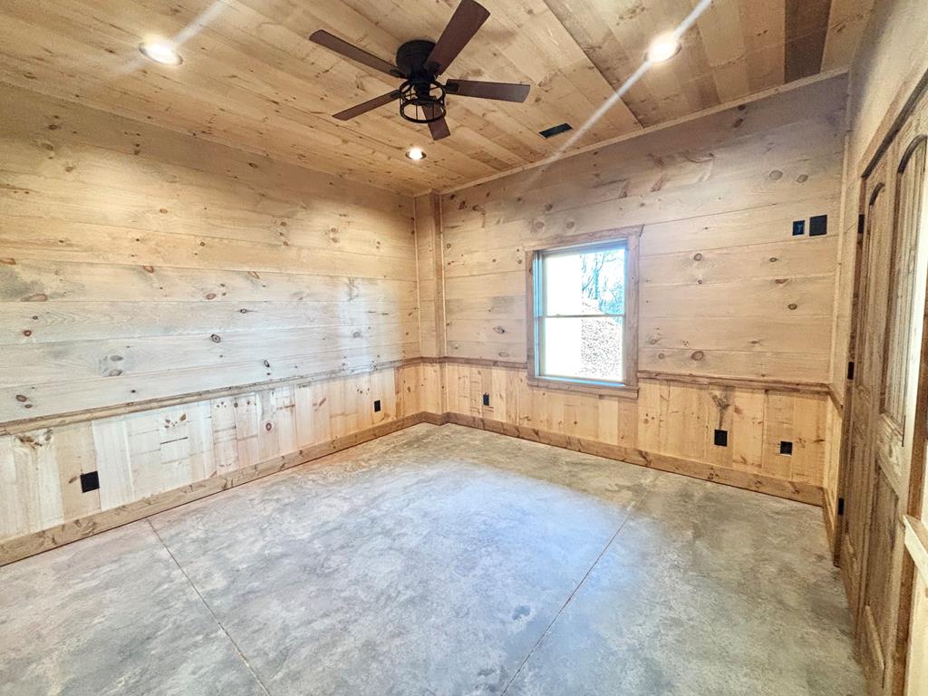 467 Skylight Drive, Blue Ridge