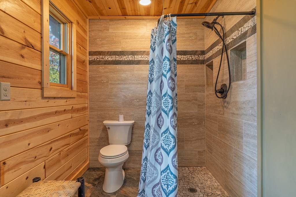 720 Lakeland Drive, Ellijay