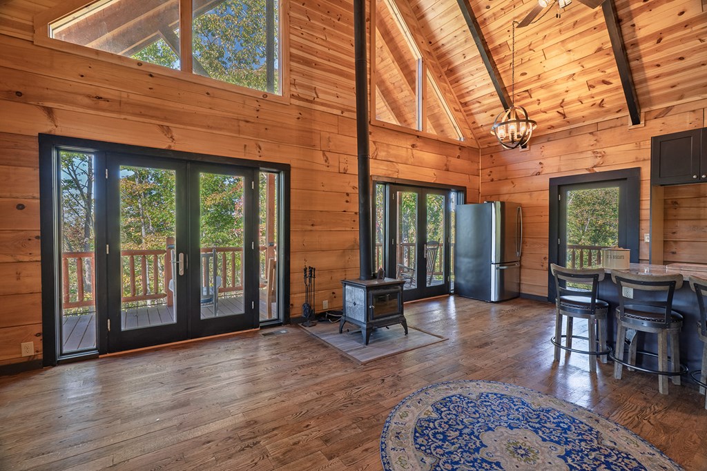 720 Lakeland Drive, Ellijay