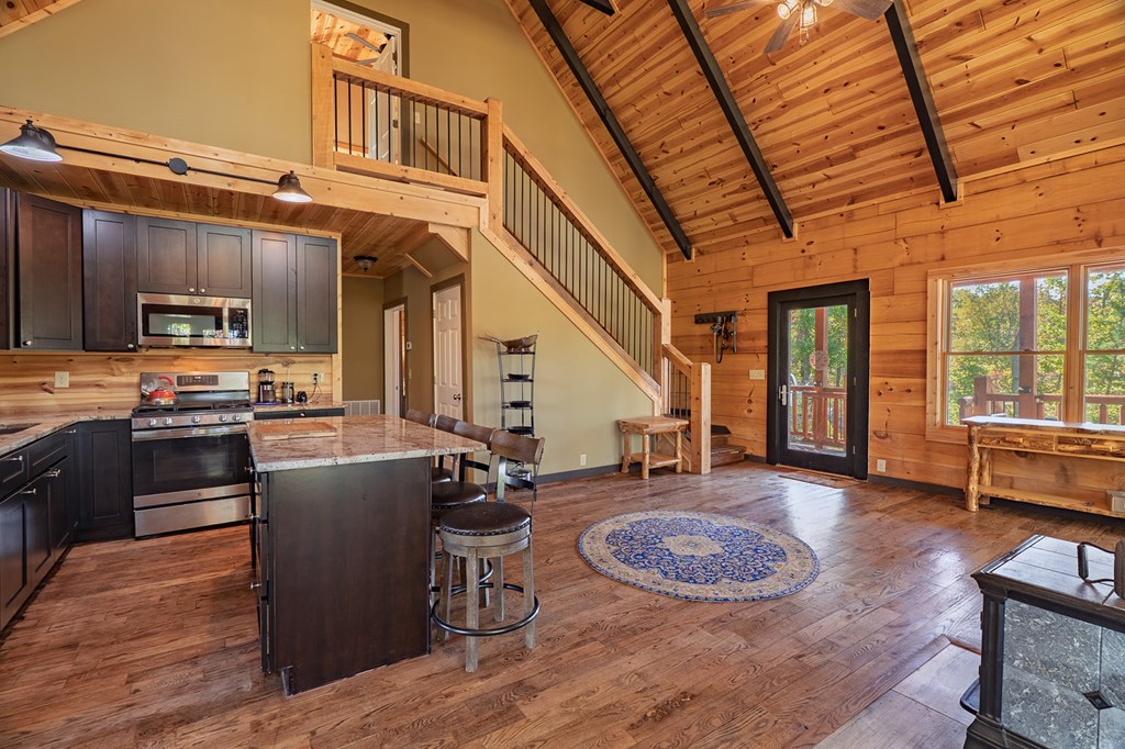 720 Lakeland Drive, Ellijay