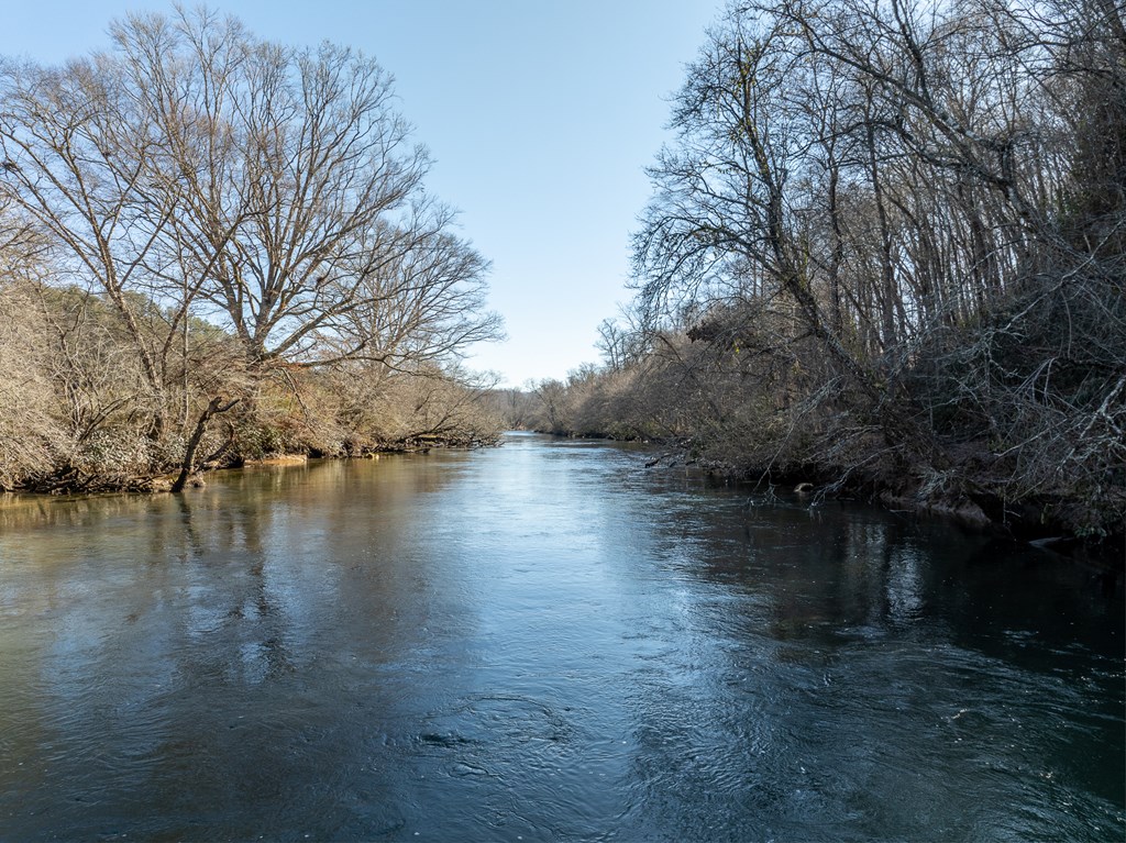 517 Ridge Road, Blue Ridge