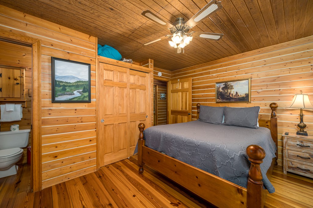 517 Ridge Road, Blue Ridge