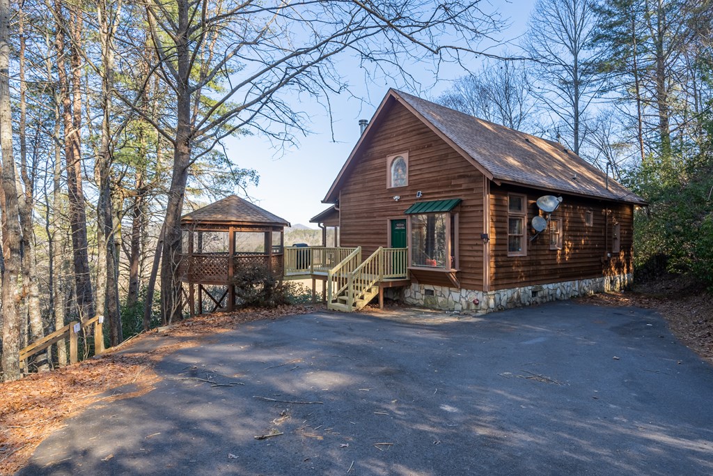 517 Ridge Road, Blue Ridge