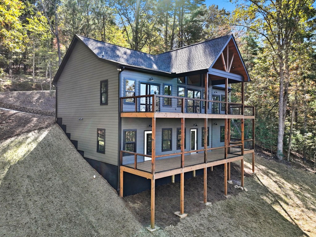 180 Tara Drive, Ellijay