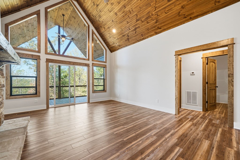 180 Tara Drive, Ellijay