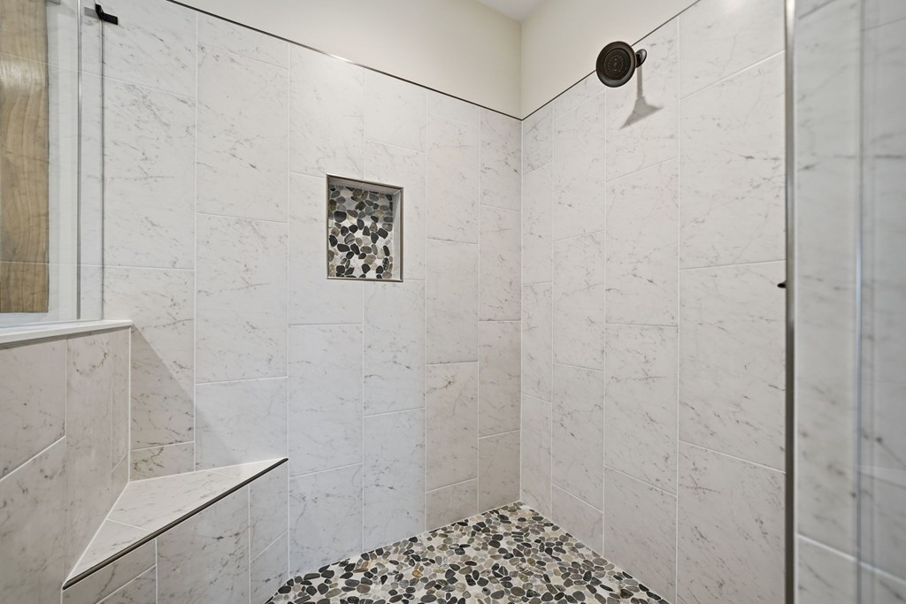 180 Tara Drive, Ellijay