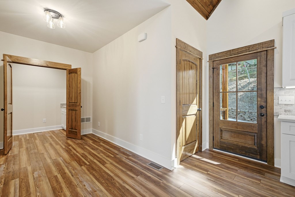 180 Tara Drive, Ellijay