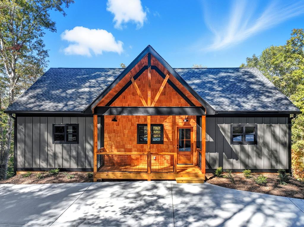 180 Tara Drive, Ellijay