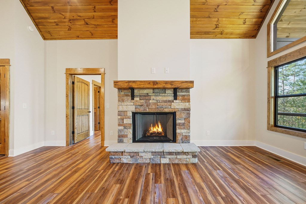 180 Tara Drive, Ellijay