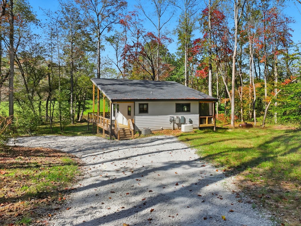 444 Weaver Road, Ellijay