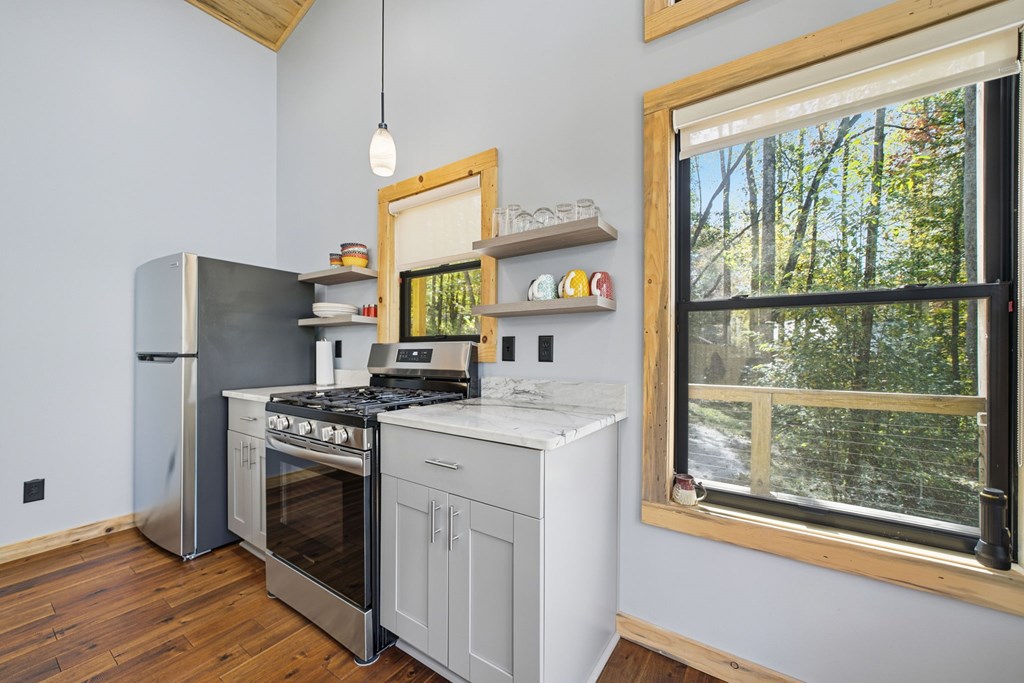 444 Weaver Road, Ellijay