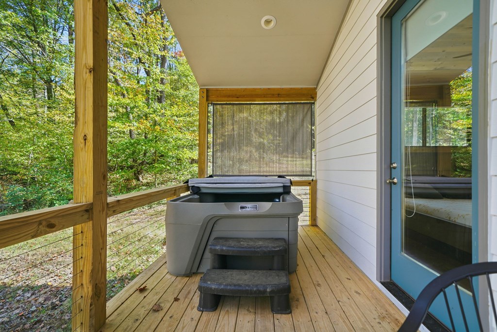 444 Weaver Road, Ellijay