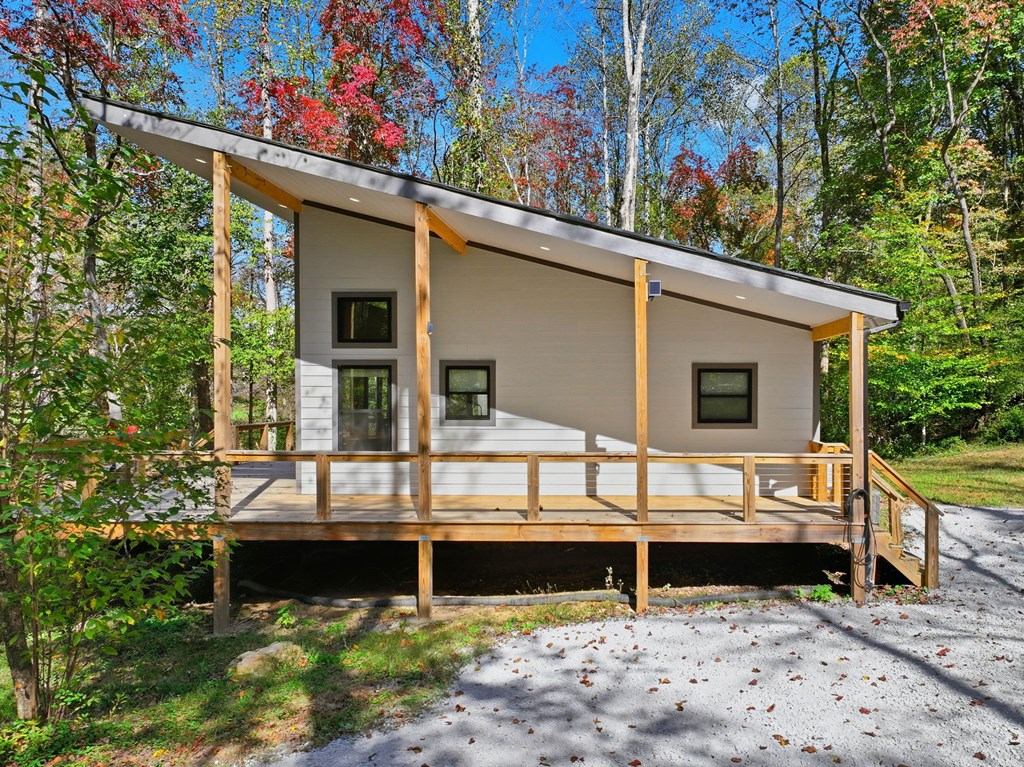 444 Weaver Road, Ellijay