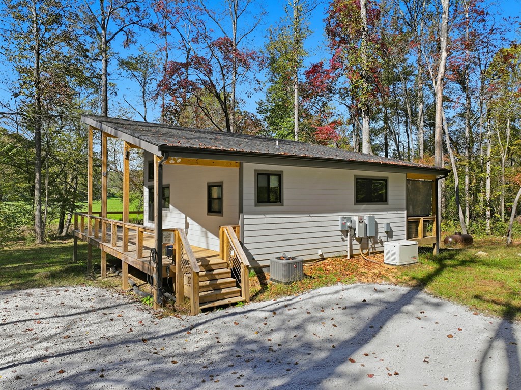 444 Weaver Road, Ellijay