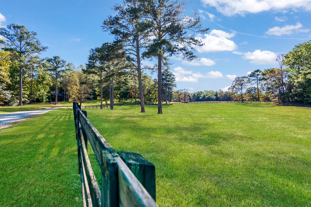 686 Laurel Hill Lane, Ellijay