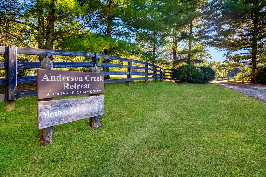 686 Laurel Hill Lane, Ellijay