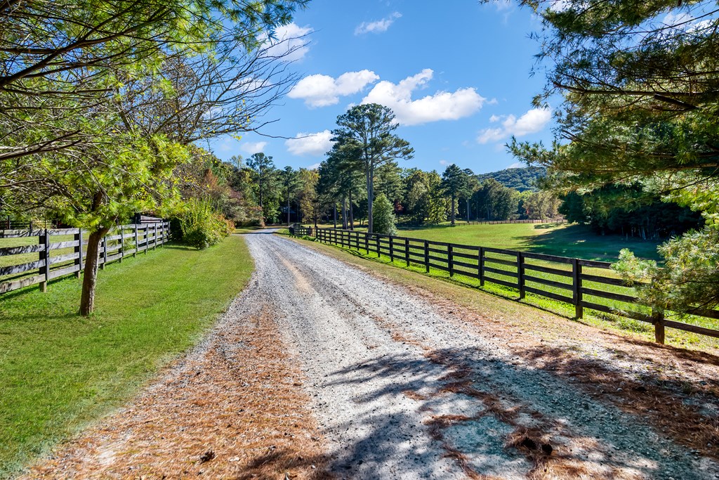 686 Laurel Hill Lane, Ellijay