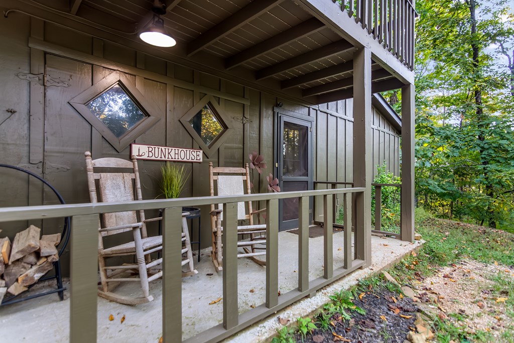 686 Laurel Hill Lane, Ellijay