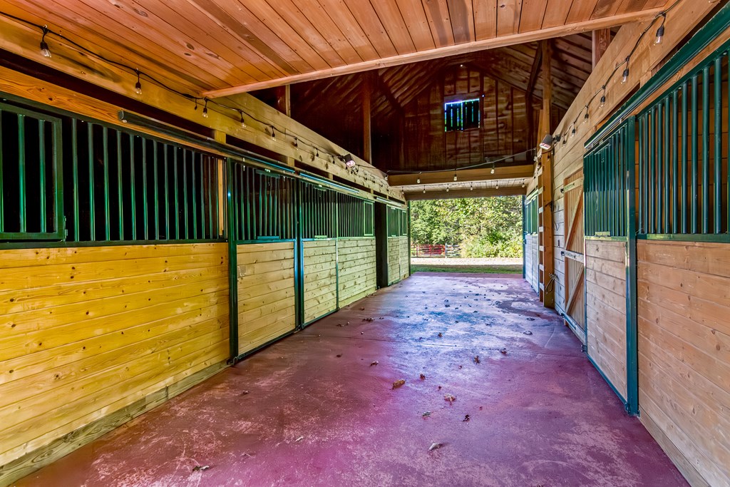 686 Laurel Hill Lane, Ellijay