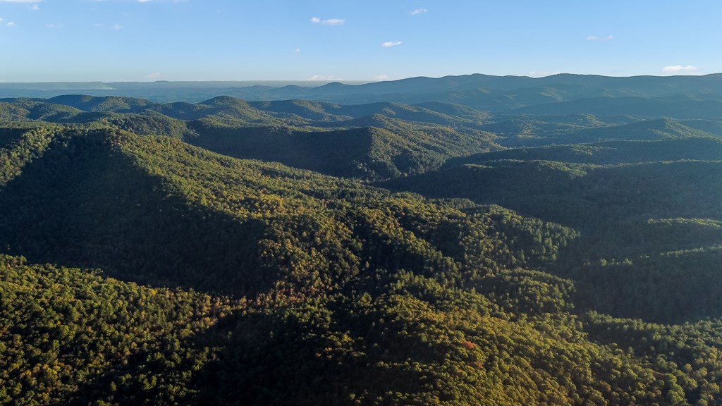 686 Laurel Hill Lane, Ellijay